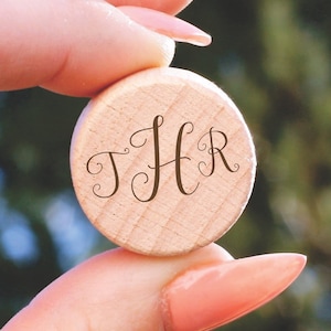 Wine Stopper, Monogrammed Wine Bottle Stopper, Personalized Wine Stopper, Wine Lover Gift, Bottle Stopper, Cute Wine Stopper, Custom Cork