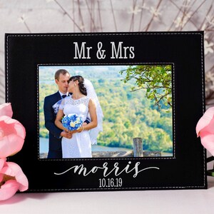Mr and Mrs Photo Frame, Wedding Gift, Bride and Groom, Gifts for the Couple, Mr and Mrs Gift, Custom Wedding Photo, Wedding Picture Gift