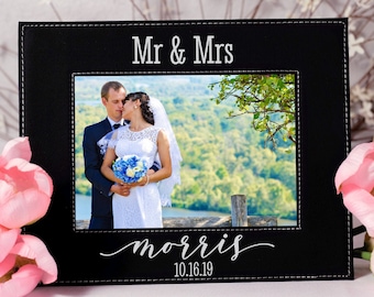 Mr and Mrs Photo Frame, Wedding Gift, Bride and Groom, Gifts for the Couple, Mr and Mrs Gift, Custom Wedding Photo, Wedding Picture Gift