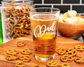 New Dad Gift, Dad Gift, Dad Announcement, New Baby Announcement, Dad To Be, Dad Pint Glass, Dad Glass, Pregnancy Announcement, New Father