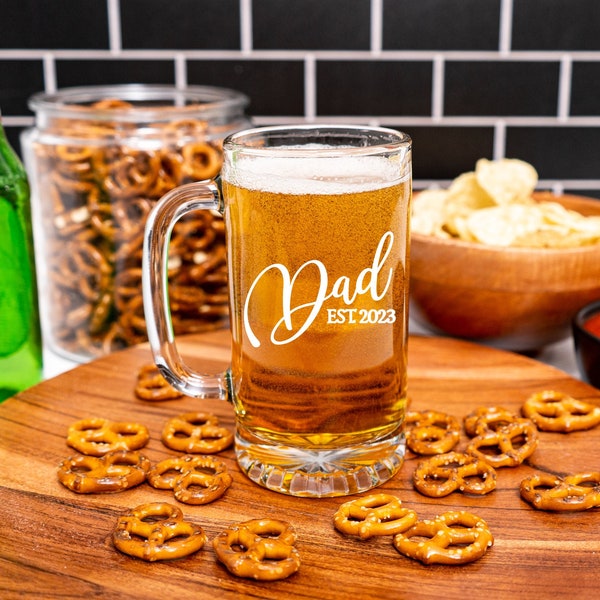 Dad Gift, New Dad Gift, Dad Announcement, New Baby Announcement, Dad To Be, Dad Beer Mug, Dad Glass, Pregnancy Announcement, Dad Est, Father