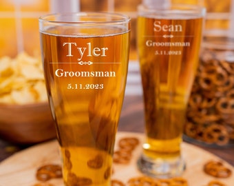 Beer Glass Set of 4, Groomsmen Gift, Custom Beer Glass, Personalized Pilsner Glass, Etched Beer Glass, Pilsner, Wedding Party Gift, Bridal