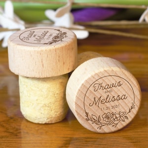 Wine Stoppers, Bulk Wedding Favors for Guest, Rustic Wedding Favors, Wine Favors, Thank You Favors, Personalized Wine Corks, Personalized