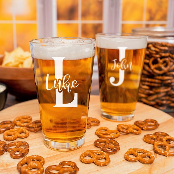 Custom Engraved Personalized Pint Glass, Engraved Beer Glass, Personalized Beer Pint , Engraved Pint Beer , Groom Gift, Monogram Guy Gift