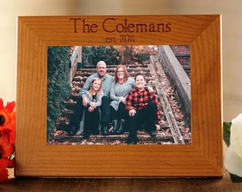 Family Photo Frame, Custom Picture Frame, Personalized Red Alder Frame, 5x7 Picture Frame, 4x6 Frame, 8x10 Photo Frame, Family Portrait