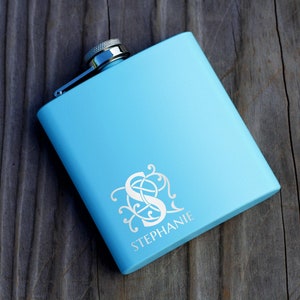 Personalized Women&#39;s Flask, Custom Women&#39;s Flask, Bridal Party Gift, Bridesmaid Gift, Engraved Flask, Bridal Party Flask, Wedding Party