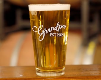 Bold 16 oz Glasses Grandpa Est 2021 New Grandfather Pint Glass Gift for Beer Drinking First Time Grandparents
