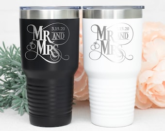 Set of Wedding Tumblers, Just Married Gift, Mr and Mrs Gift, Bride and Groom Cups, Bride and Groom, Matching Wedding Mugs, Engagement Gift