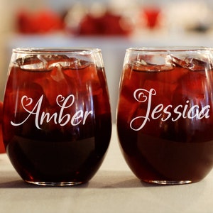 Custom Wine Glass, Custom Bridesmaid Glasses, Personalized Wine Glass, Custom Stemless Wine Glass, Stemless Wine Glass, Monogram Wine Glass bild 7