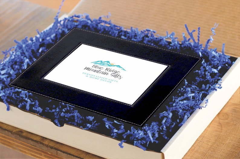 Mr and Mrs Gift Gifts for the Couple Custom Wedding Photo Custom Picture Frame Wedding Gift Newlyweds Gift Frame Wedding Picture Gift
