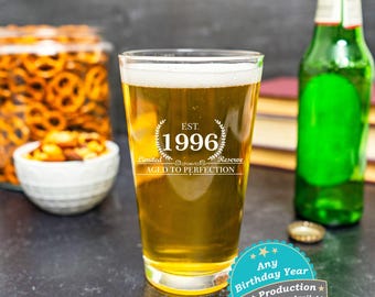 Personalized Birthday Pint Glass – Custom Established Year for Any Date – Engraved Beer Glassware
