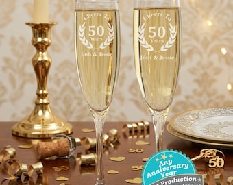 Personalized Anniversary Champagne Flutes – Engraved Set of 2 for Any Year, Wedding Gift for Couple