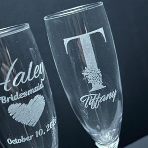 Bridesmaid Champagne Flutes – Personalized Wedding Party Glasses – Custom Bridal Party Gift for Getting Ready bild 6