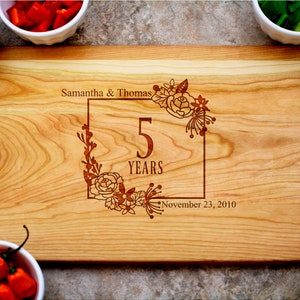 5th Anniversary Gift, Anniversary Gift for Parents, Personalized Cutting Board, Anniversary Gift for Her, Anniversary Gift for Him