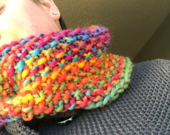 Multicolor chunky wool cowl
