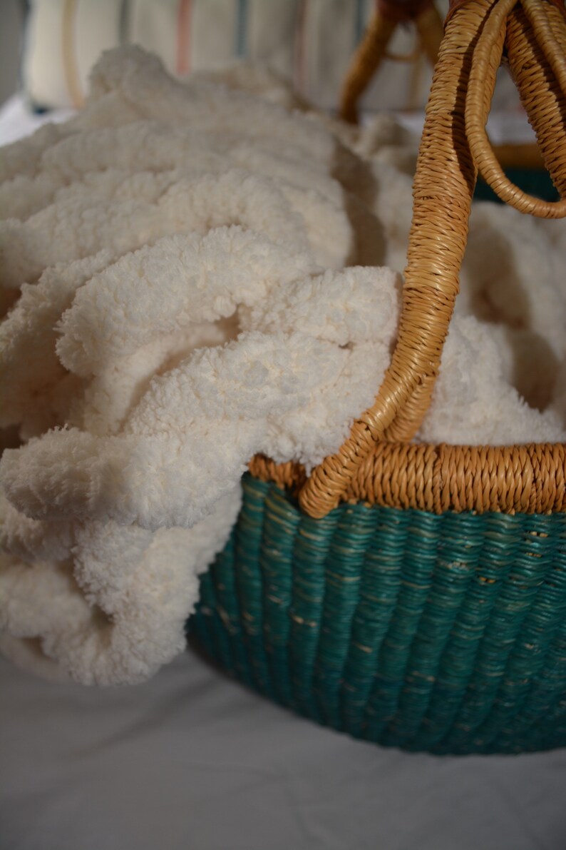 Chunky shops knit throw blanket
