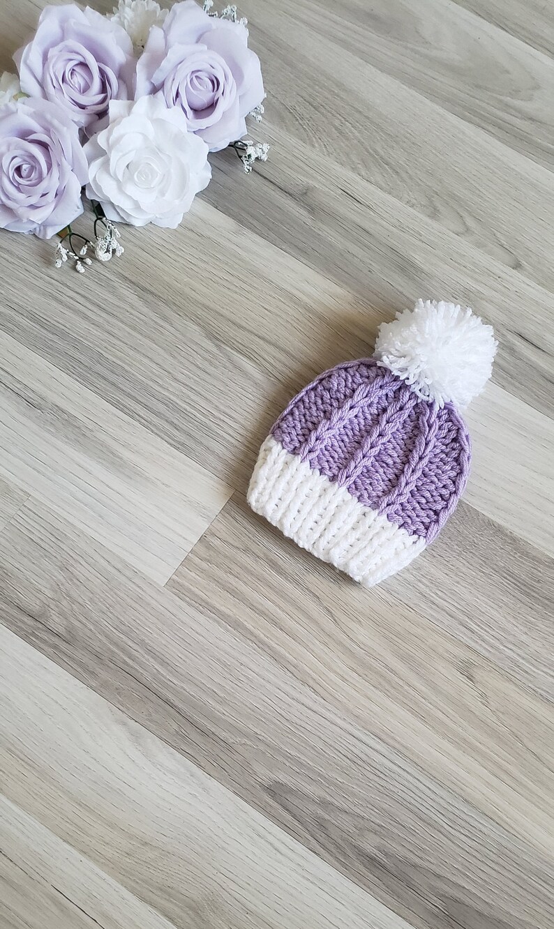 Bonnet bébé 0 à 3 mois, Naissance, enfant pompon en laine tricoté main, vêtements d'hiver, chapeau, laine douce mauve hat beanie image 10