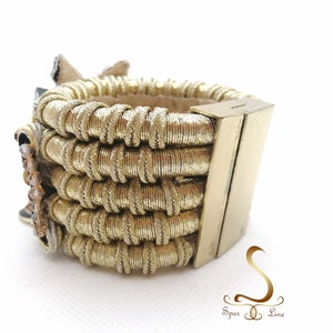 Bracelet en or Soutache fabriqué à la main avec des cristaux Swarovski étincelants. Bijoux de déclaration Boho Chic uniques pour les mariages et les occasions spéciales image 7
