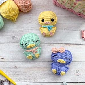 Pocket Duck Crochet Pattern image 1