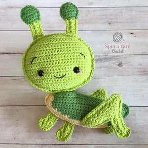 Grasshopper Amigurumi Crochet Pattern image 1