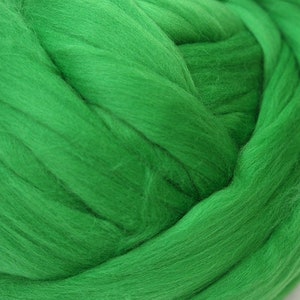 50g 21.5mic Merino Roving Wool Green Emerald for Wet Nuno Needle Felting Spinning Weaving Knitting