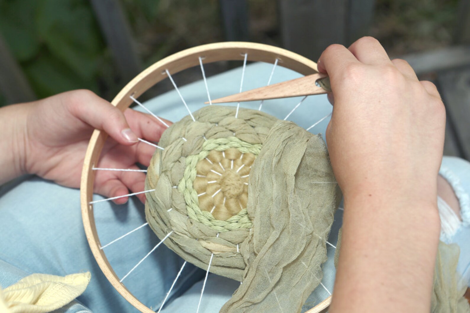 Round Weaving Loom Circular Loom Wooden Hoop Kit Weaving Etsy Canada