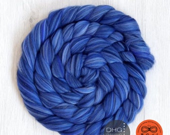 100g Extra Fine Merino Roving Wool Blue Blend for Wet Nuno Needle Felting Spinning Weaving Knitting Carding, Color Ocean