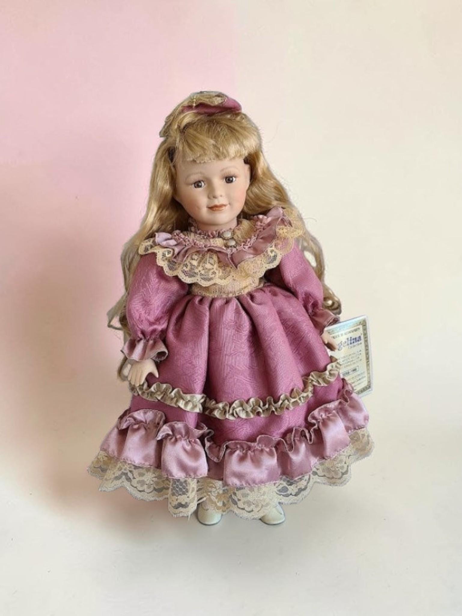 1998 Angelina Visconti Porcelain Doll, 16