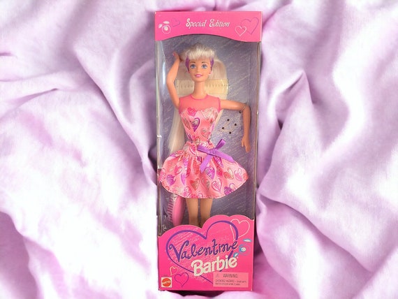 Valentine barbie 1997 hotsell