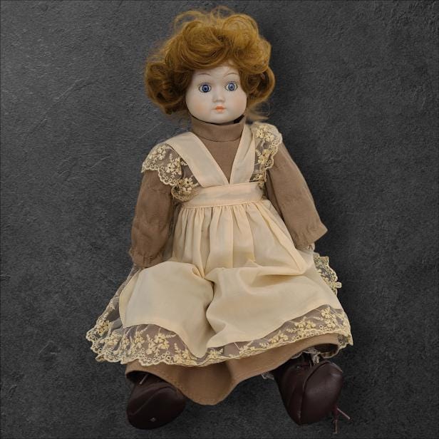 1980's, Vintage Music Porcelain Doll by Zasan7 Pat. P 18 1980's, Vintage Music Porcelain Doll by Zasan7 Pat. P 18