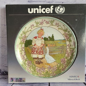 Heinrich Villeroy & Boch UNICEF Our Children No ll/1 &#39;&#39;Russia&#39;&#39; Porcelain Plate, Boxed,  Made in W. Germany
