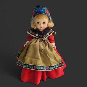 Madame Alexander Vintage Collectible 8&quot; Zweedse pop, vrienden uit het buitenland 1970