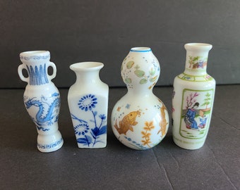 Set van 4 handgemaakte keramische bloemenvazen, handgeschilderd