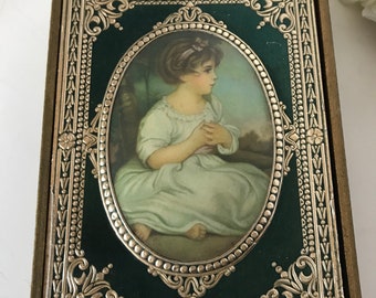 Vintage Hollywood Regency style green wooden hinged box with little girl portrait, Vintage Victorian look green trinket box, Vintage box