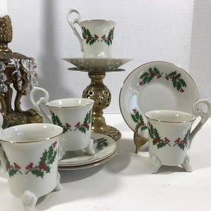 Vintage Weihnachten Mokkatassen Tassen-Set, Vintage Keramik Espressotassen und Untertassen, Neiman marcus Elegantes Feiertags Mokkatassen-Tassenset
