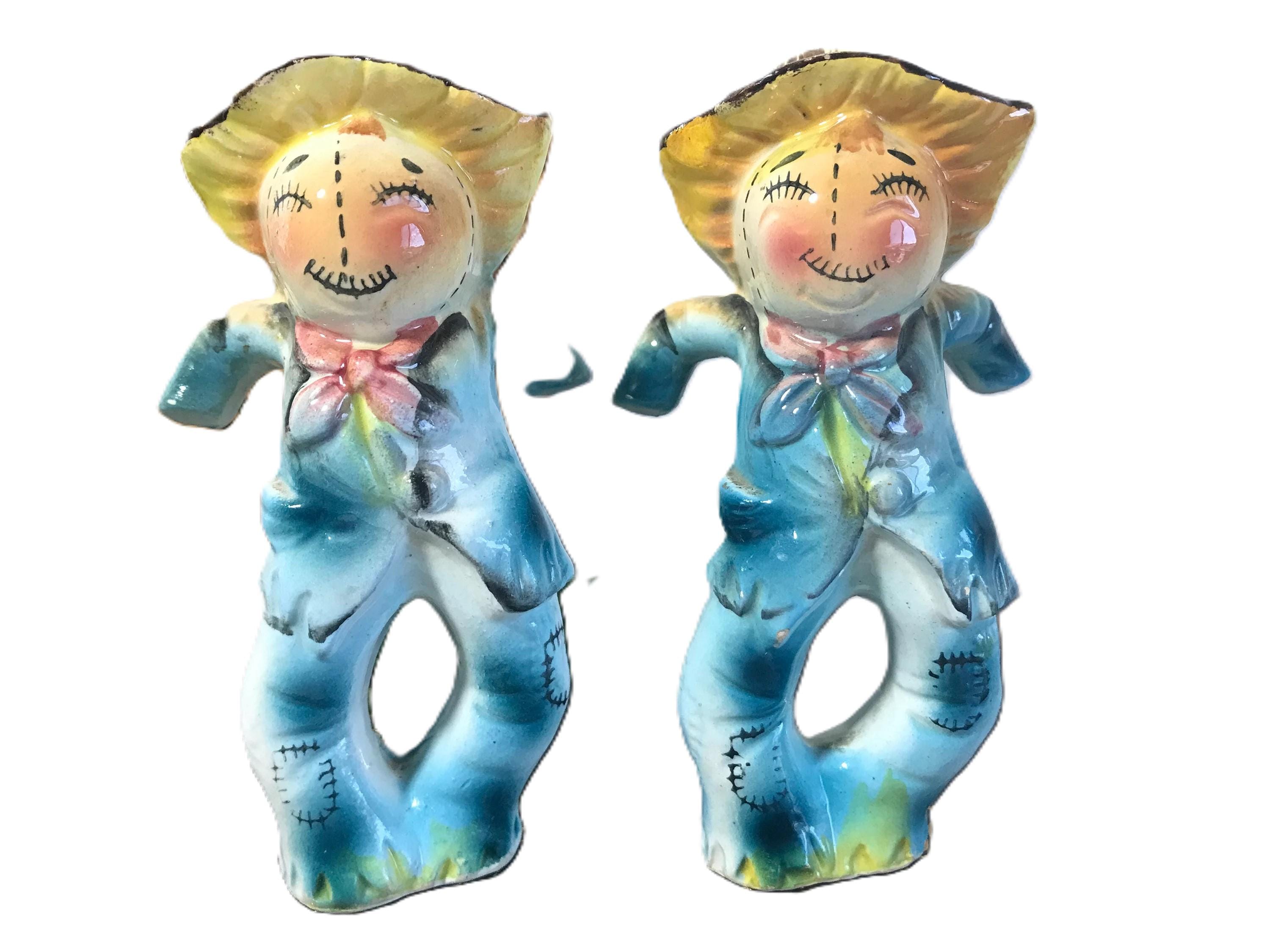 Vintage 1950s Kitsch Salt and Pepper Shakers, Vintage 1950s Scare