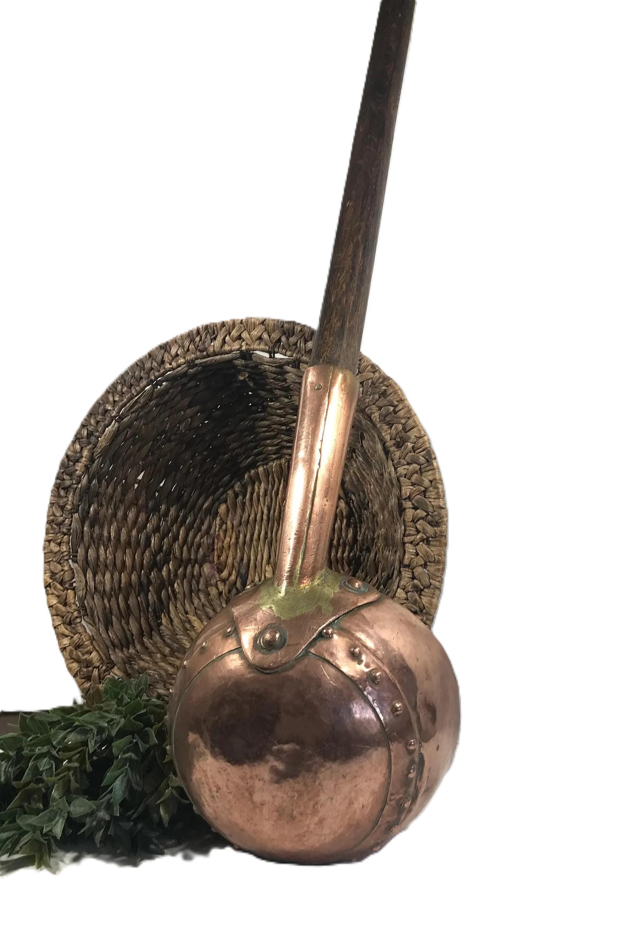 特大ヴィンテージ銅＆真鍮レードル（木製ハンドル付き） - 42インチ