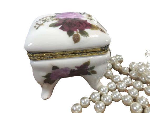 Vintage white floral ceramic trinket box, Vtg white porcelain footed elegant trinket box with purple floral design, Shabby Chic trinket box