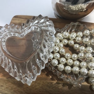 Vintage Glass/Crystal Heart shaped trinket box, jewelry box, decorative box for jewelry
