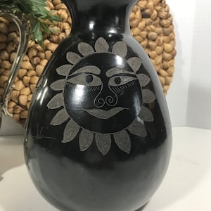 Vintage Mateos Mexico signed sculptural handmade tribal pottery vase, Vintage Mateos signed Sun, Cactus, Callalily black tribal vase