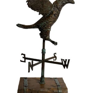 Vintage Bronze Eagle Weathervane – Rustic Eagle Sculpture on Wood Base – Patriotic Americana Decor, Bronze Eagle Large Statue, Weathervane
