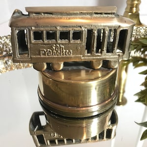 Vintage brass San Francisco cable car trinket, Vintage San Francisco collectible trinket decor, San Francisco brass cable car shelf sitter