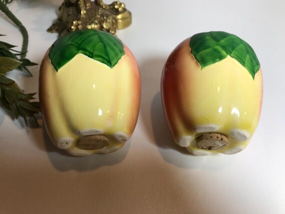 ソルト　ペッパー　シェイカー　りんご　アメリカ 1950 年代のヴィンテージ アップル ソルト アンド ペッパー シェーカー