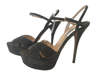 Prada suède plateauzolen, maat 40 (10 VS), grijze Prada suède plateauschoenen met naaldhak, Prada Calzature Donna suède plateauzolen