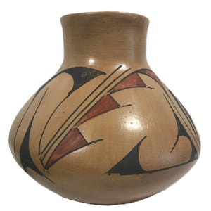 Jarrón escultórico vintage de cerámica tribal hecho a mano, firmado por Manuel Corona; jarrón vintage de México pintado a mano, firmado por Mata Ortiz y firmado por Manuel Corona.