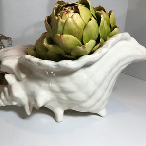 Vintage large white seashell shaped planter, Vtg white ceramic Conch shell shaped bowl, Vintage seashell home decor, beach cottage decor