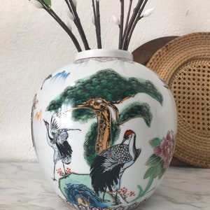 Vintage ceramic white vase, Large hand painted vase, Painted bird vase, Vintage Chinoiserie vase, Asian vibrant vase, elegant Japanese vase