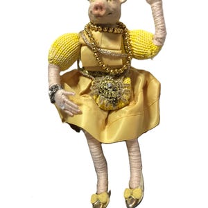 Vintage fancy lady pig figurine doll, Vintage Katherine's Collection/Wayne Kleski style pig figurine, Vintage  Dolled Up lady pig figurine