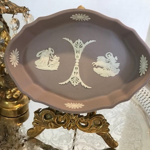Wedgwood small purple trinket dish, Wedgwood lilac oval shaped trinket dish with white raised decorative Roman design, Wedgwood lilac dish
