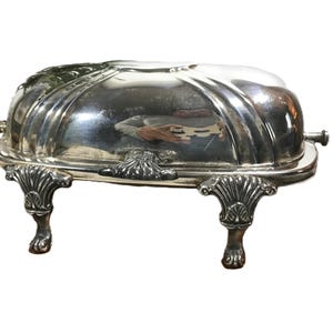 Mantequera vintage de plata Bristol by Poole, mantequera vintage plateada con tapa enrollable y base, elegante mantequera vintage de plata.